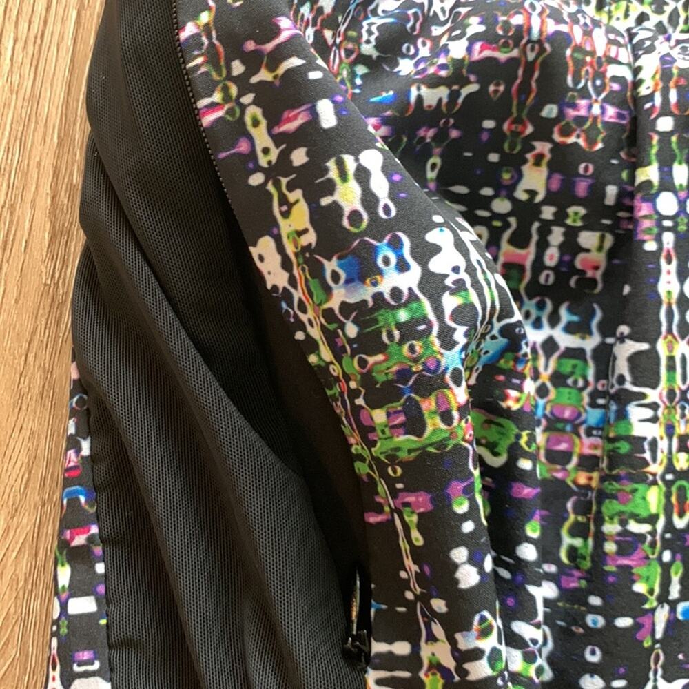 Fabletics Fallon Shorts Multi Color Print Size La… - image 3